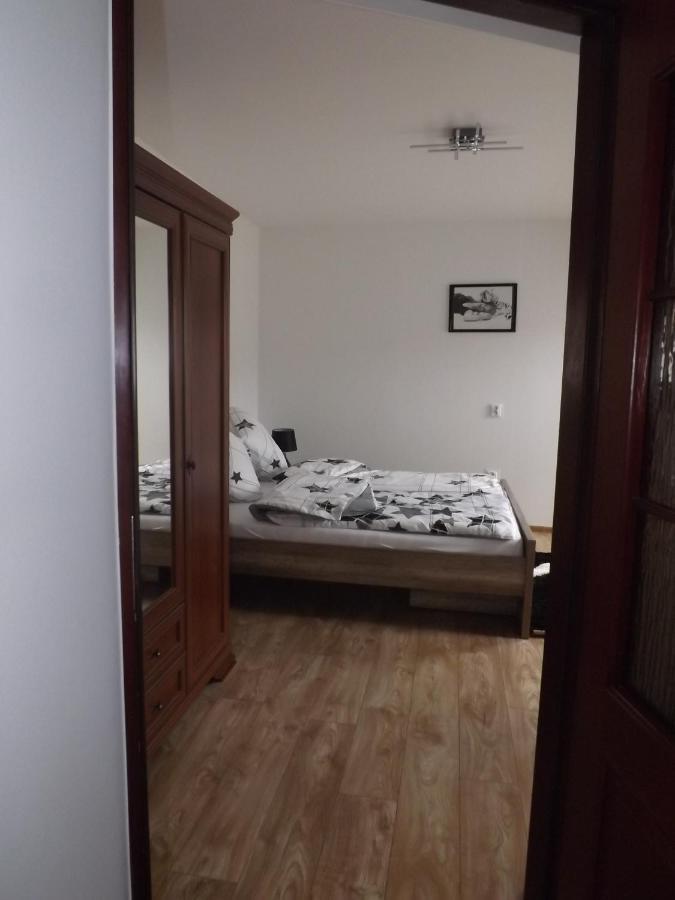 Appartement Pan Tadeusz à Nowy Sącz Extérieur photo