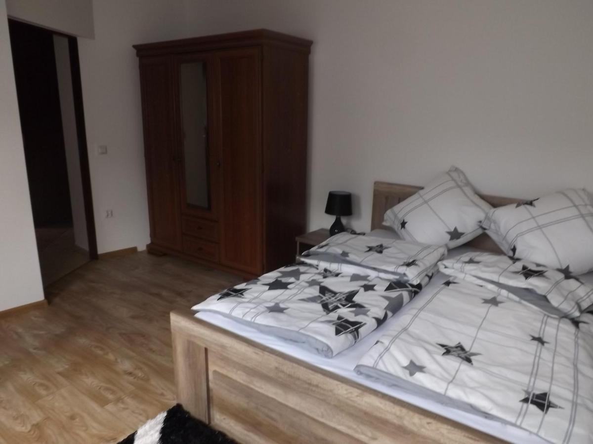 Appartement Pan Tadeusz à Nowy Sącz Extérieur photo